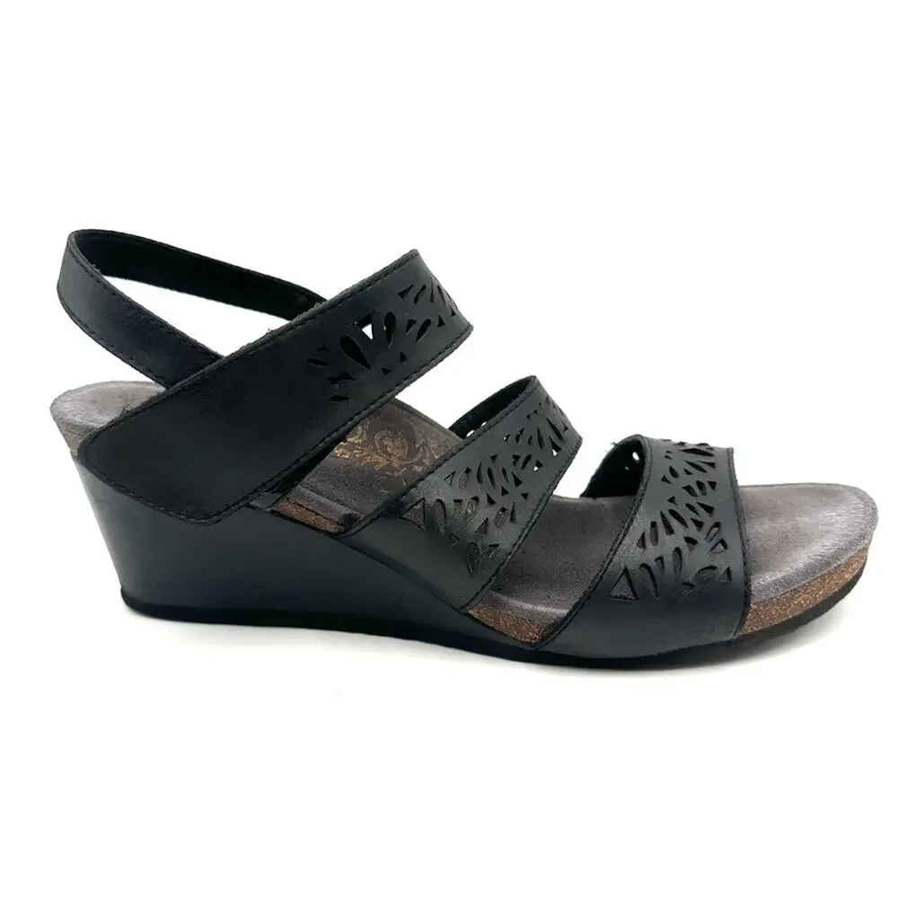 Aetrex Women's Lexi Laser Triple Strap Wedge Sandal - size 10
